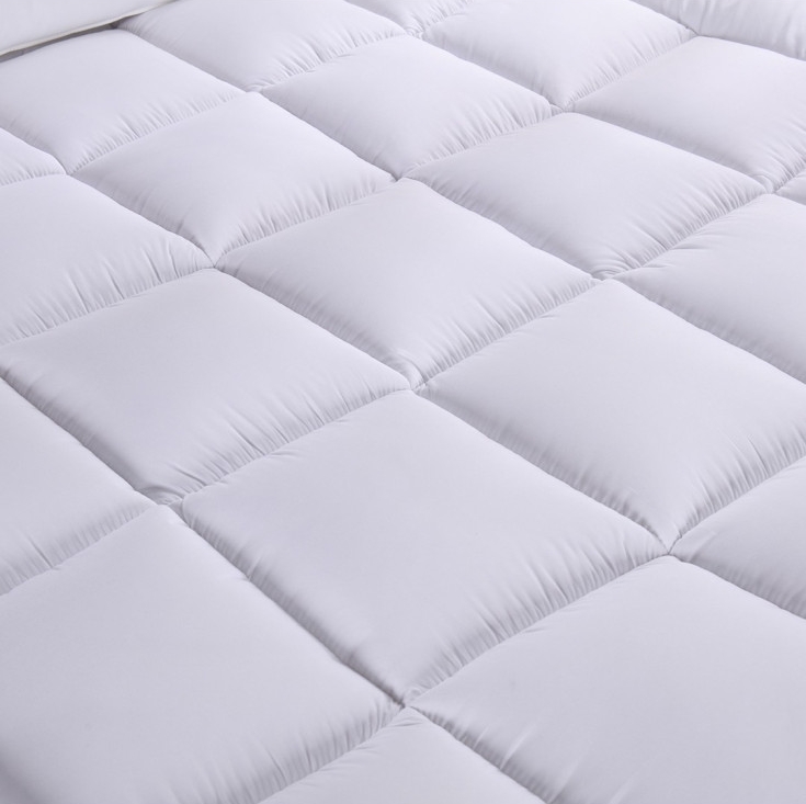 Cubrecolchón Topper Down Alternative Suave 2 Plazas Illusions